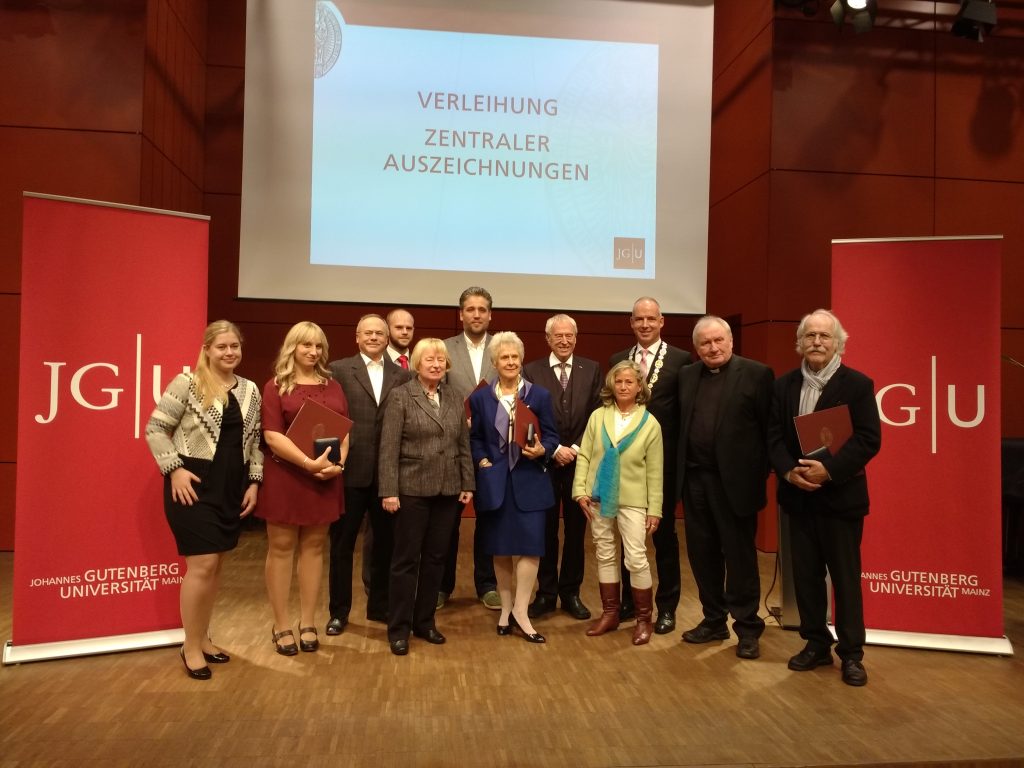 PreisträgerInnen zentraler Auszeichnungen der JGU Mainz 2016; Foto: U. Verhoeven